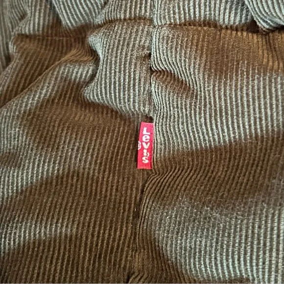 Levi's Women’s Olive Green Corduroy Puffer Quilted Jacket-Insulated -Full Zip-XL - Picture 7 of 8